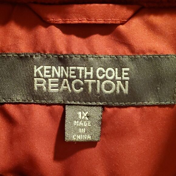 Kenneth Cole Reaction Red Quilted Puffer Vest - Picture 3 of 3